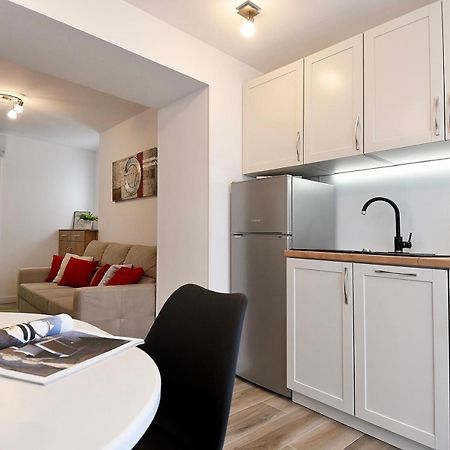 Jacuzzi Apartment Minnie Дубровник Екстериор снимка
